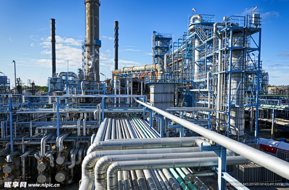 Advantages of High Purity Aromatic Solvents in Paint Production