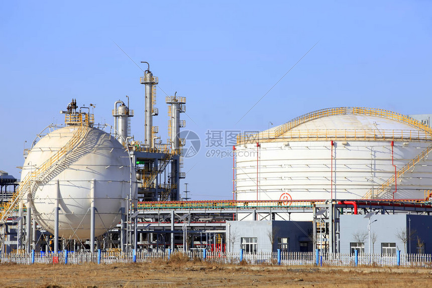 Dissolving Performance Comparison of Toluene, Xylene and MEK